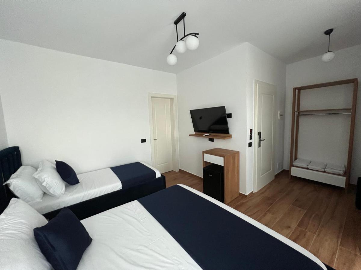 Illyrian Hotel Ксамил Экстерьер фото