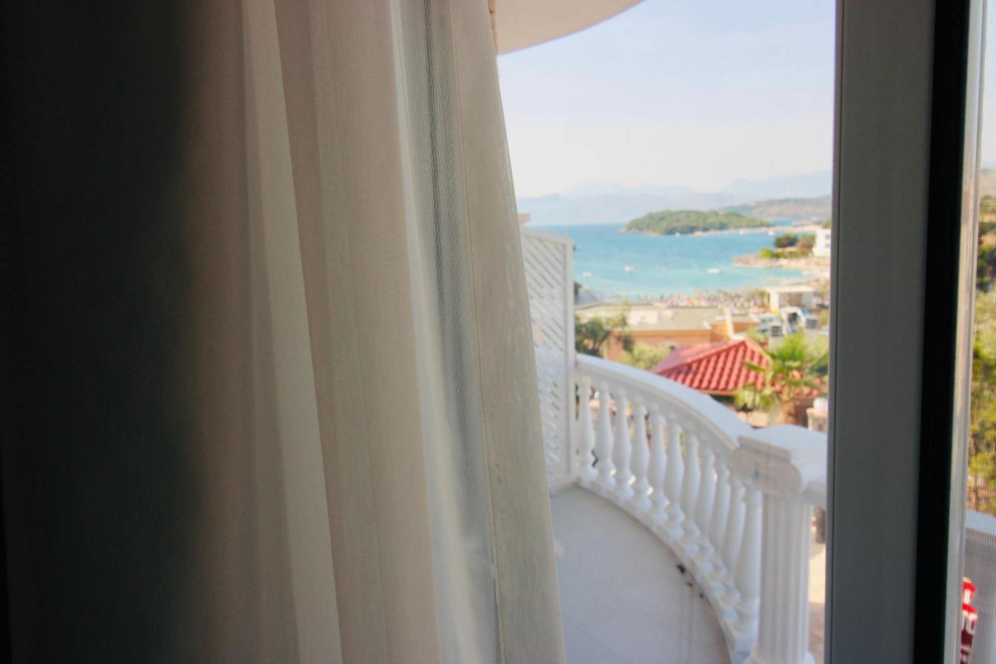 Illyrian Hotel Ксамил Экстерьер фото