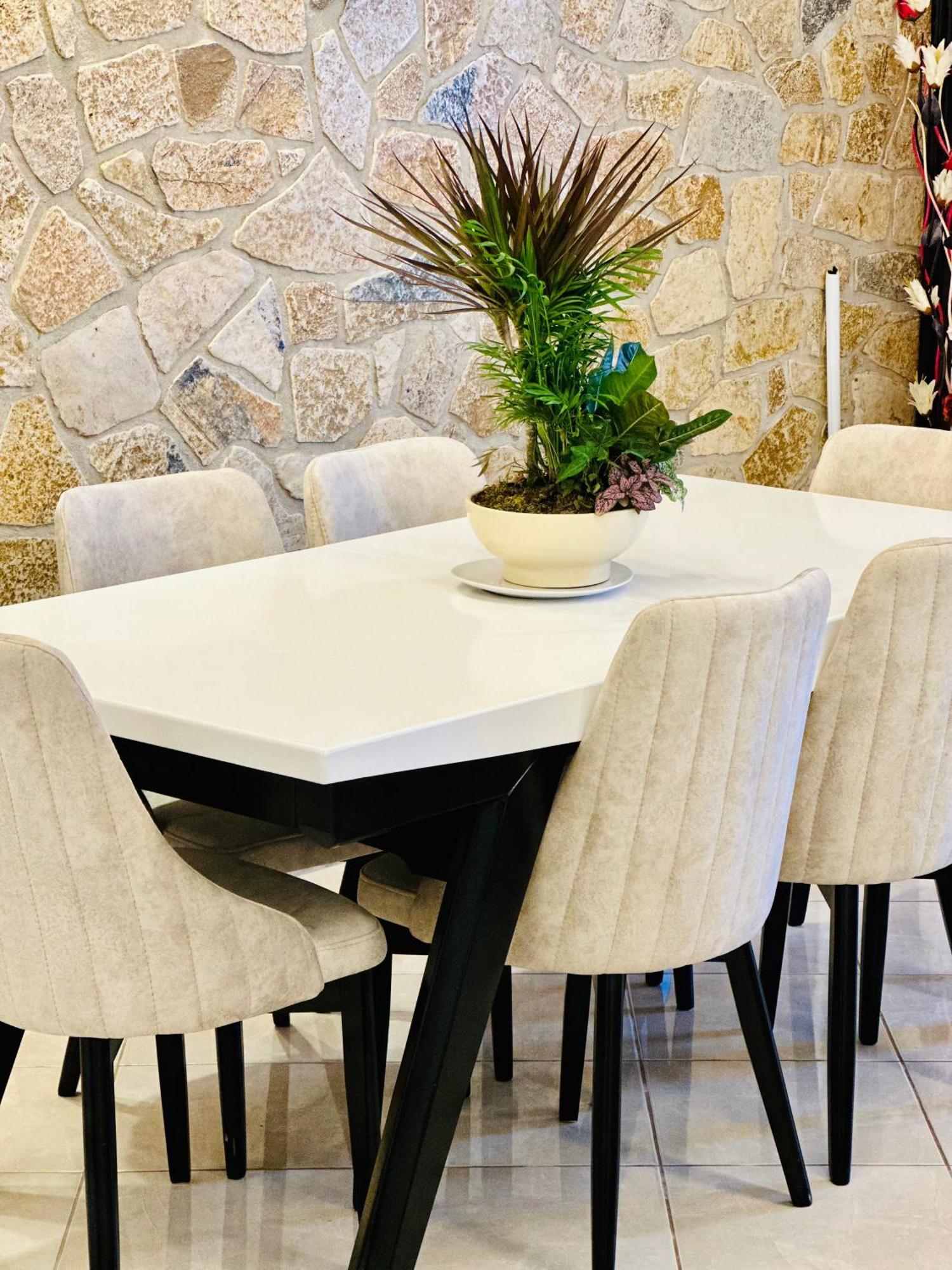 Illyrian Hotel Ксамил Экстерьер фото